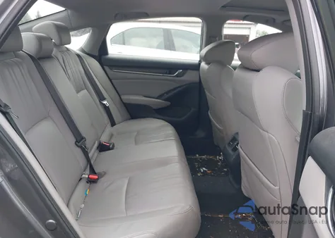 2018 Honda Accord Touring from USA, damaged, VIN 1HGCV1F93JA037423